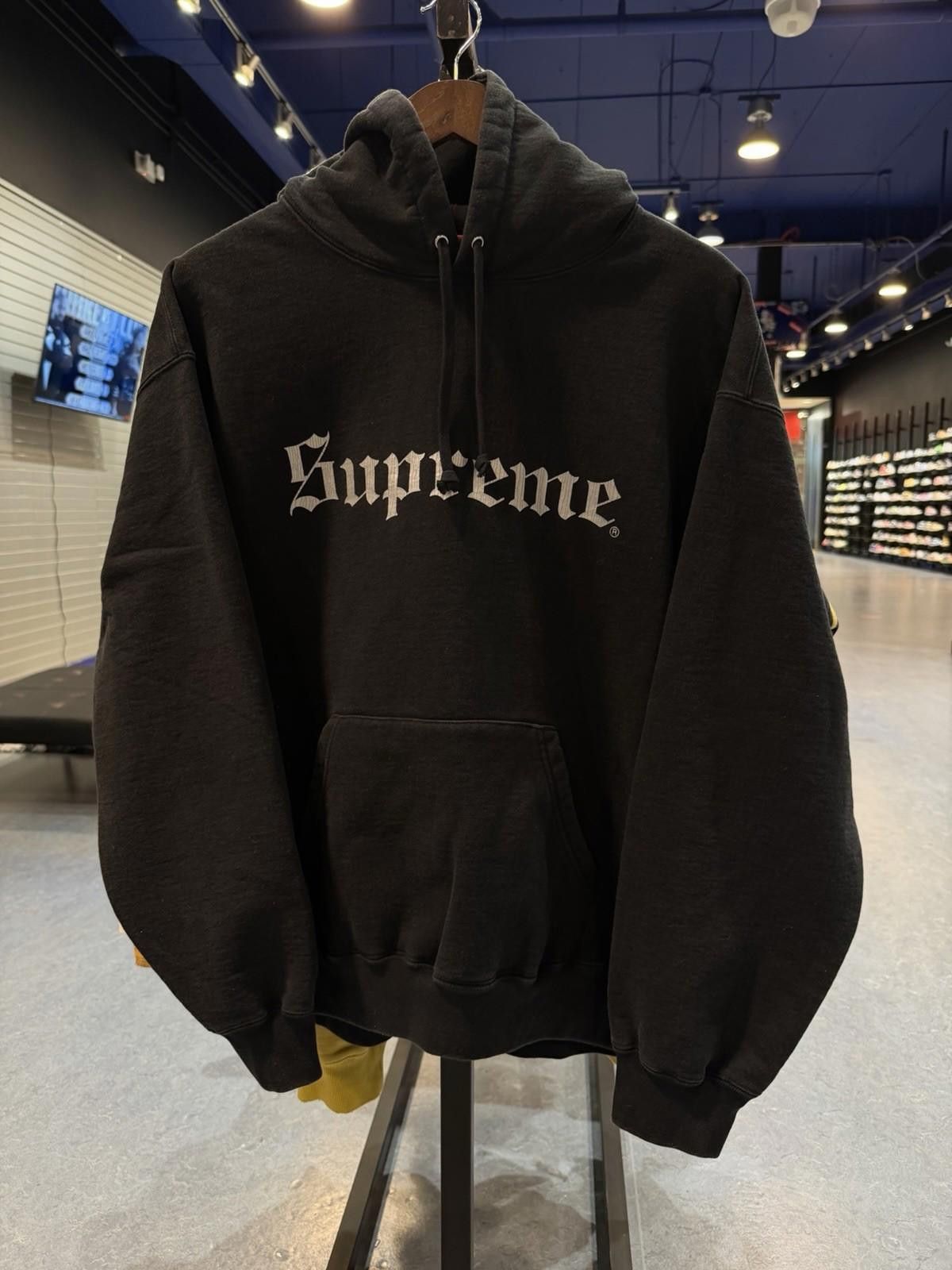 Supreme Supreme Piping Old English Hoodie Black | Grailed