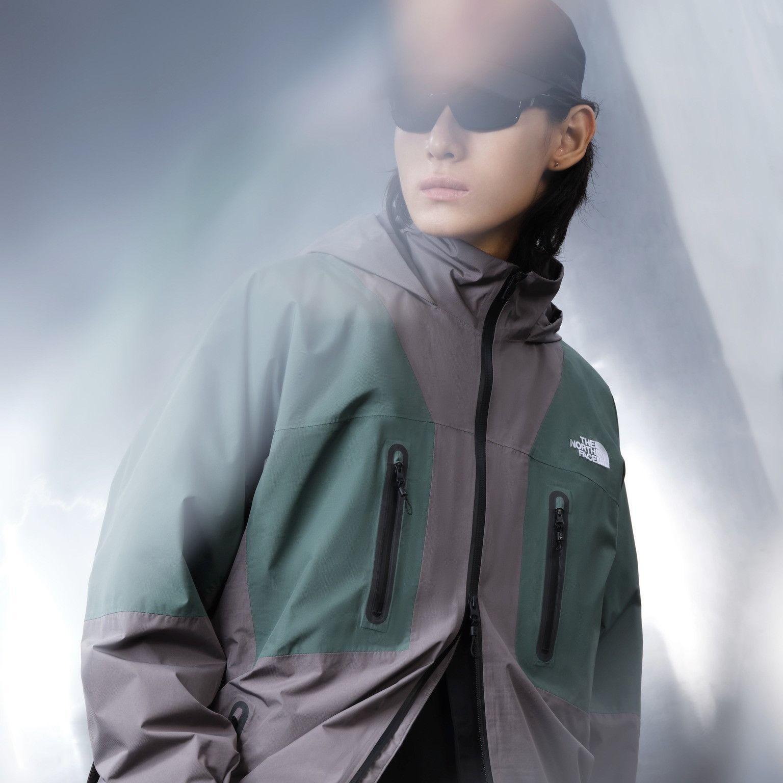 Kazuki Kuraishi × The North Face Urban Exploration KAZUKI GORE-TEX HARDSHELL JACKET Size US M / EU 48-50 / 2 - 4 Thumbnail