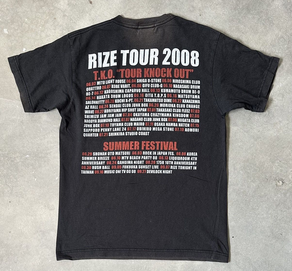 Japanese Brand VINTAGE RIZE TOUR 2008 ALTERNATIVE METAL BAND TEE Size US S / EU 44-46 / 1 - 7 Thumbnail