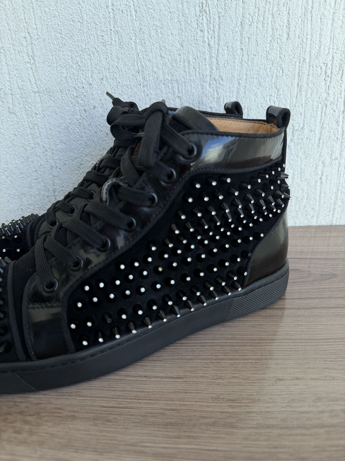 Christian Louboutin spiked louis junior trainers Size US 7 / EU 40 - 9 Thumbnail