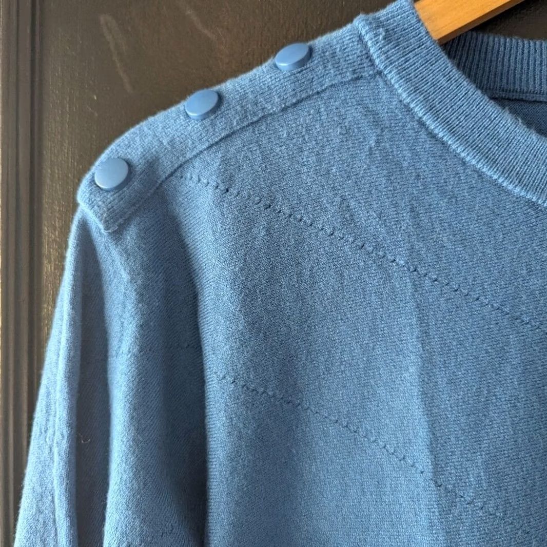Vintage Carmen Marc Valvo Blue Chevron Pointelle Knit Shoulder Button Sweater Large Size L / US 10 / IT 46 - 4 Thumbnail