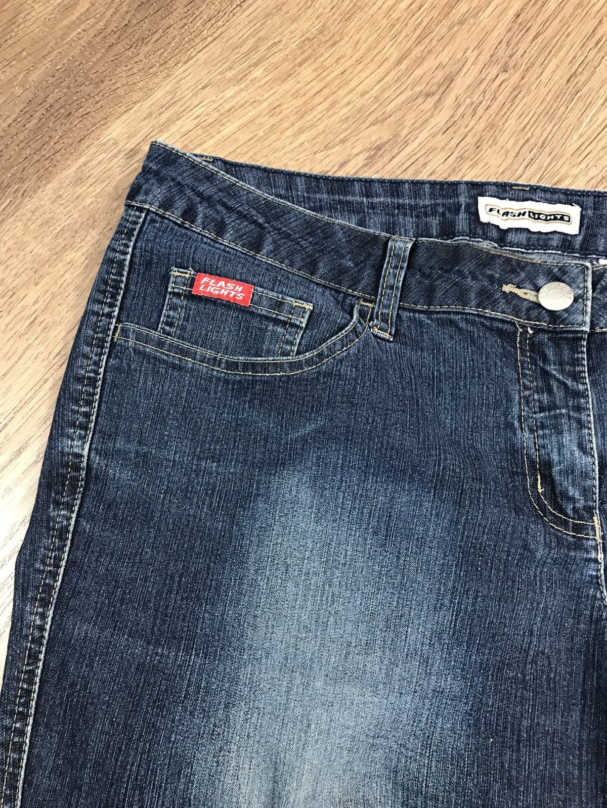 Japanese Brand Vintage Distressed Flared Jeans Size 34" / US 12 / IT 48 - 4 Thumbnail
