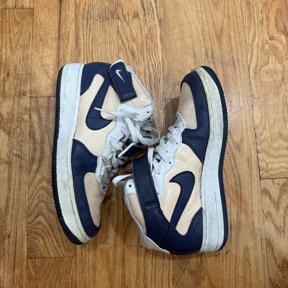 Nike Vintage Nike Air Force 1 Size US 10 / EU 43 - 1 Thumbnail