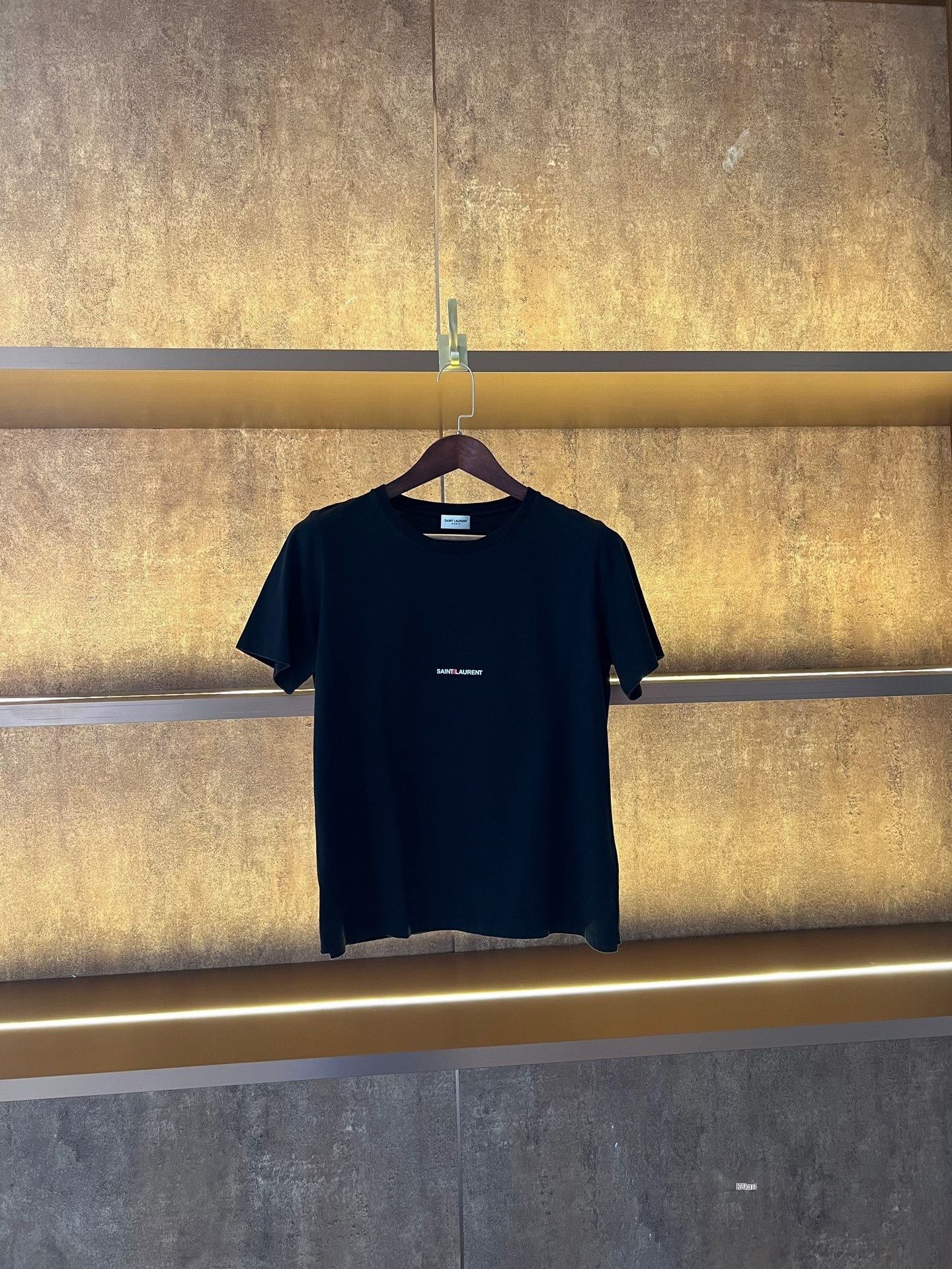 Saint Laurent Paris Saint Laurent Slogan Short-Sleeve Tee Size US S / EU 44-46 / 1 - 1 Thumbnail