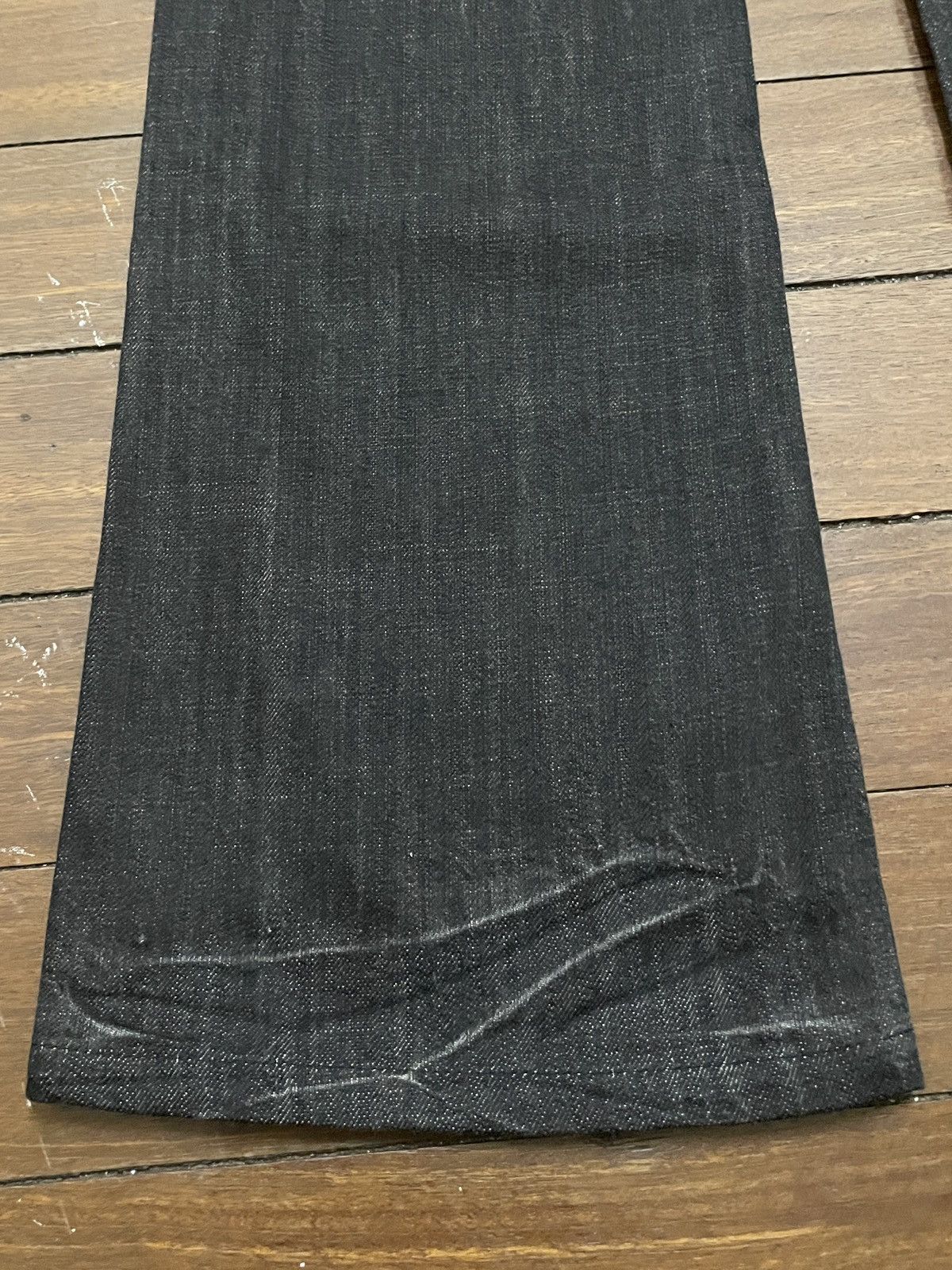 Le Grande Bleu (L.G.B.) Rare Vintage Japanese Brand Genoese Waxed Flared Jeans 2000s Size US 27 - 7 Thumbnail