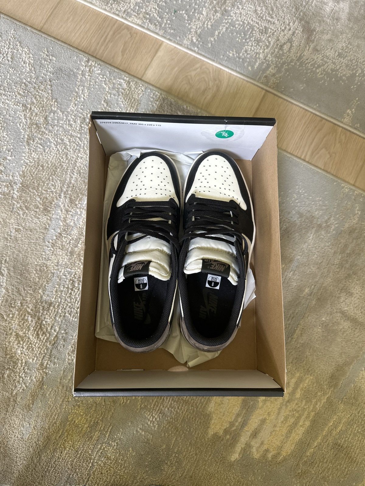 Jordan Brand Jordan 1 Low Mocha Size US 8 / EU 41 - 9 Thumbnail