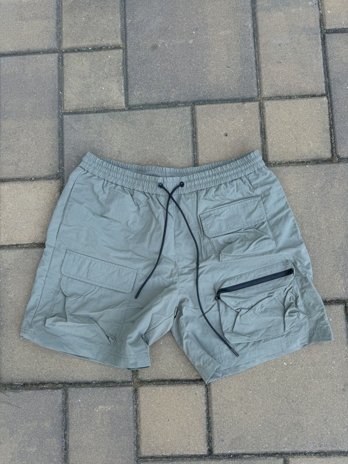 Richie Le Collection store Utility Cargo 1.0 Grey Shorts SIZE Small