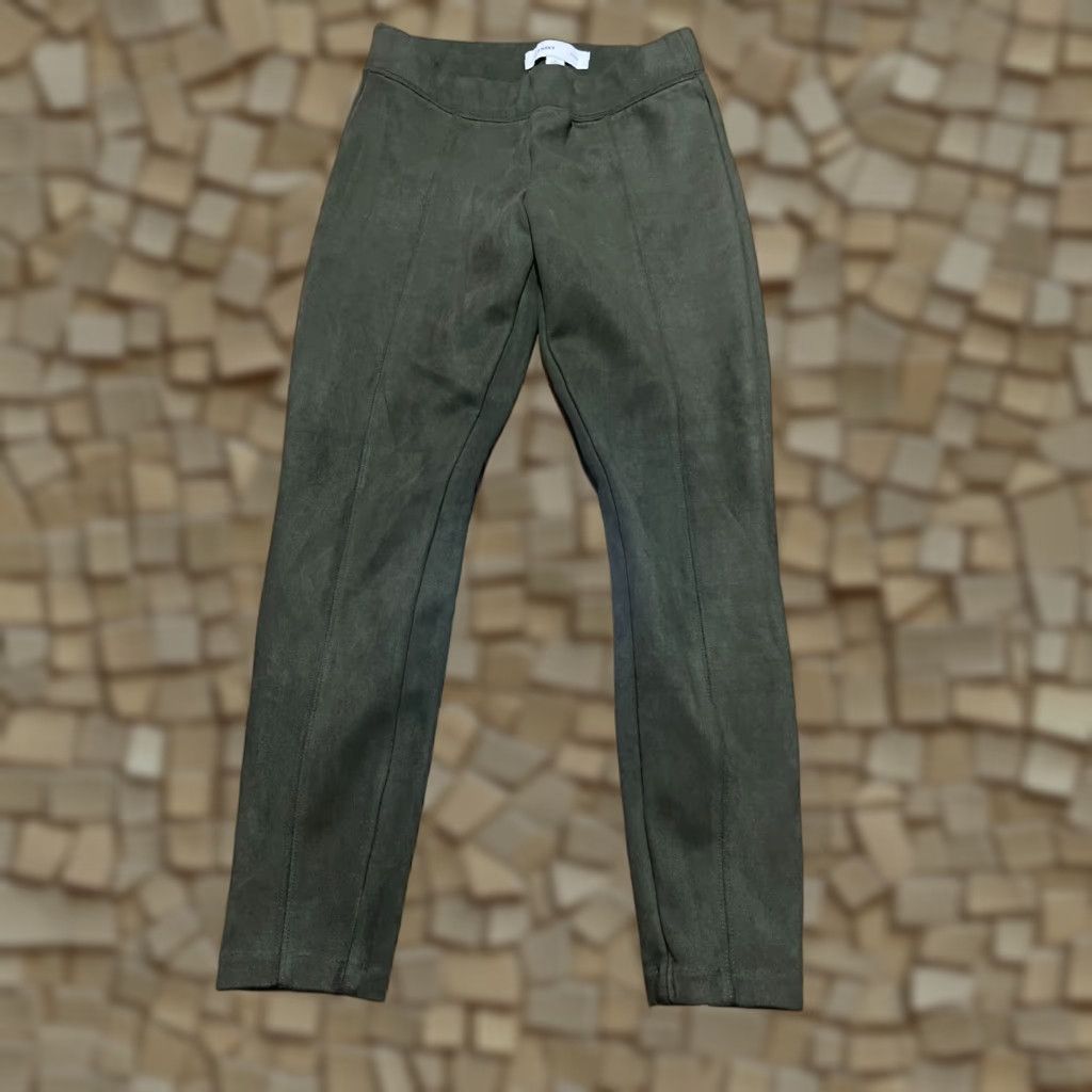 Old Navy Old Navy Women's Small Petite Green Velvet STEVIE Pull On Pants, Leggings, Ankle, 25 in Inseam, Casual, Fall/Spring/Summer Female Mens Womens? Size 28" / US 6 / IT 42 - 1 Thumbnail
