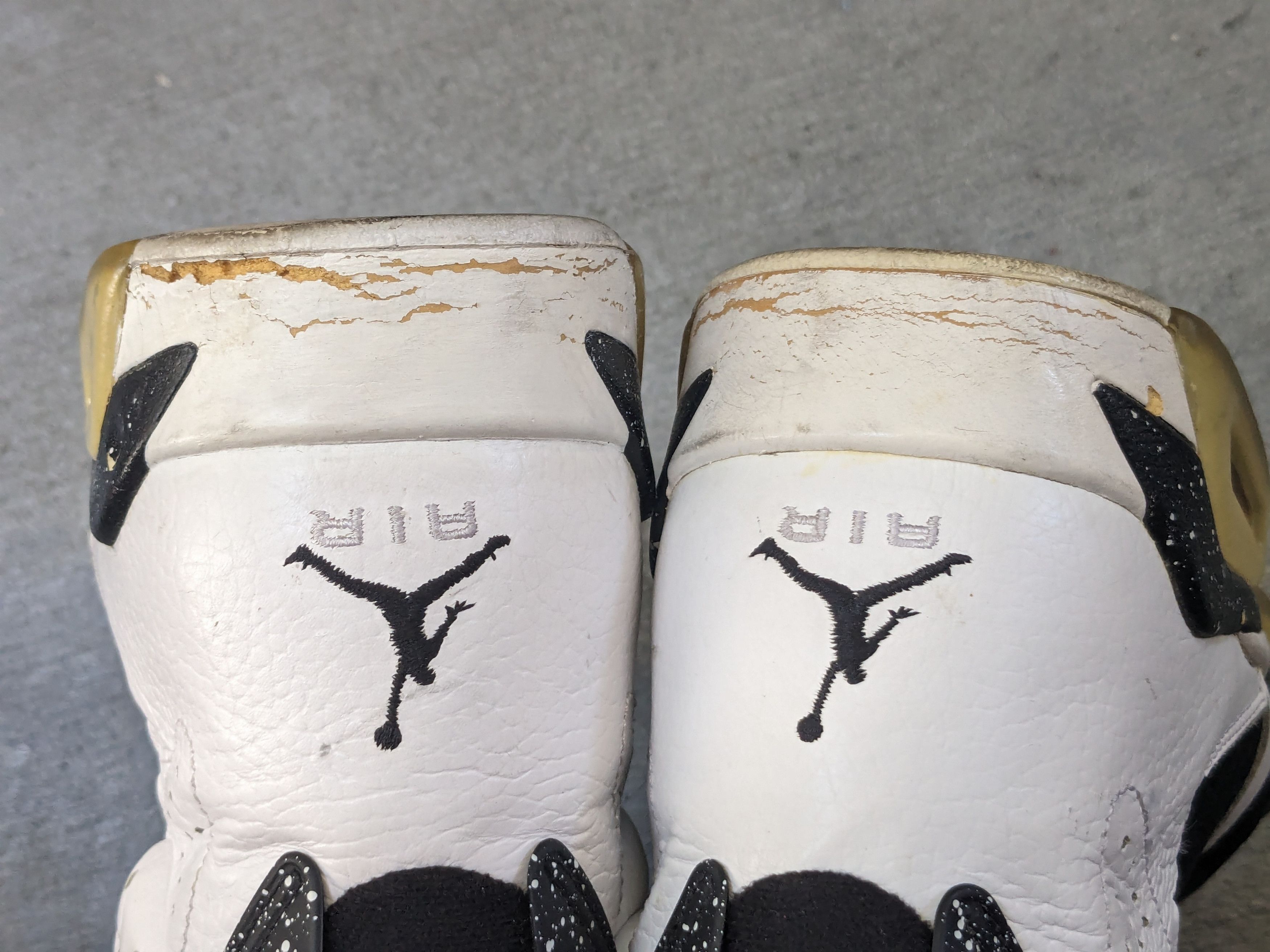 Jordan Brand × Nike Nike Air Jordan 6 Retro Oreo 384664-101 Black White 12 Size US 12 / EU 45 - 19 Thumbnail