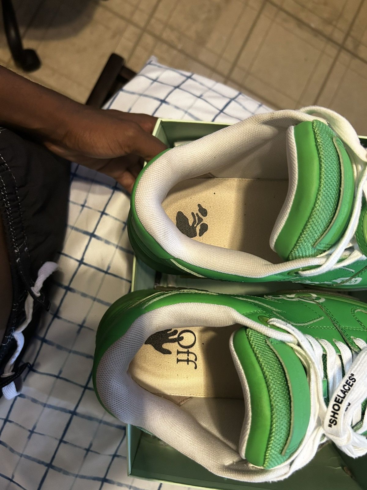 Off-White Off-White Out of Office “off white” Green Size US 8 / EU 41 - 6 Thumbnail