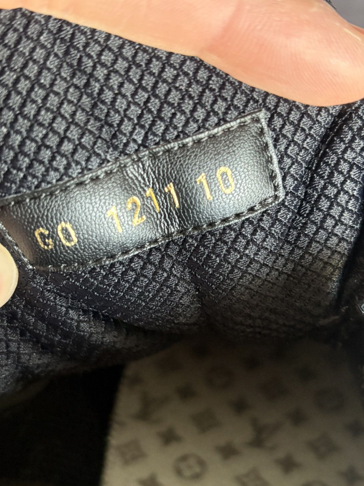 Louis Vuitton Louis Vuitton tatic sneakers Size US 10 / EU 43 - 2 Thumbnail