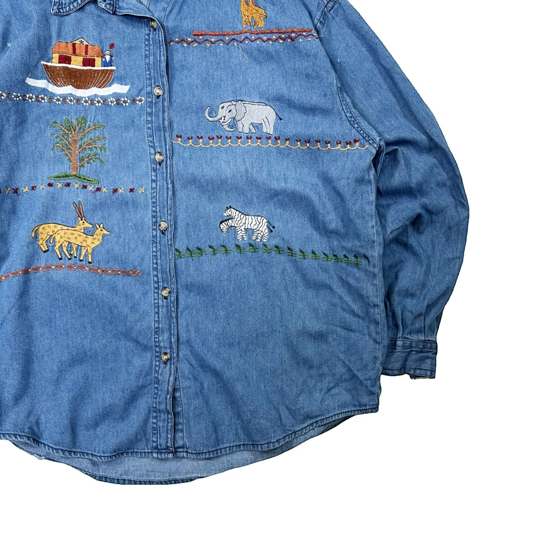 Vintage Vintage 90s Embroidered Noah's Ark Denim Button Up Shirt Size US L / EU 52-54 / 3 - 3 Thumbnail