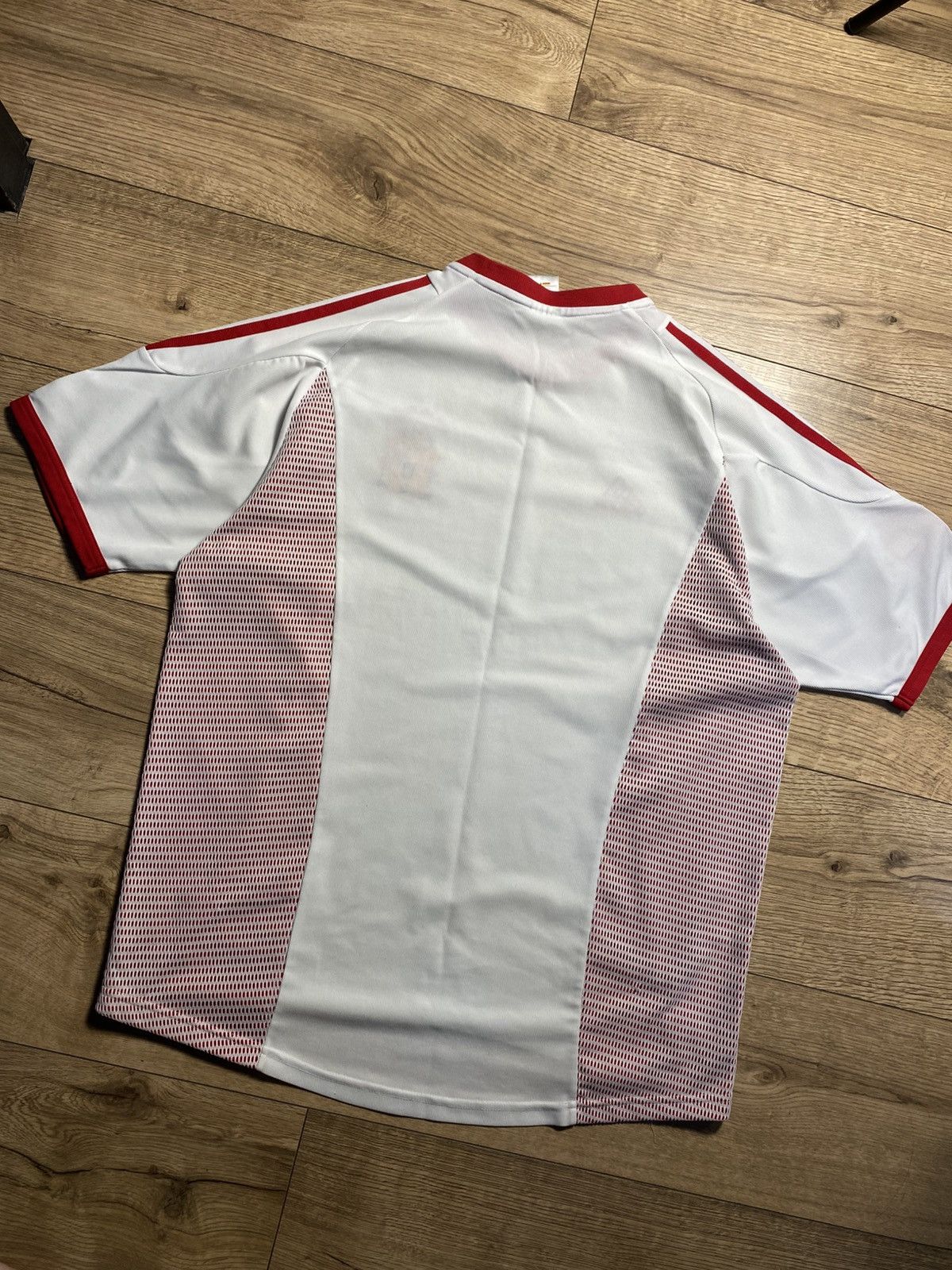 Adidas Vintage Adidas Spain Away Football Shirt 02-04 World Cup M Size US M / EU 48-50 / 2 - 5 Thumbnail