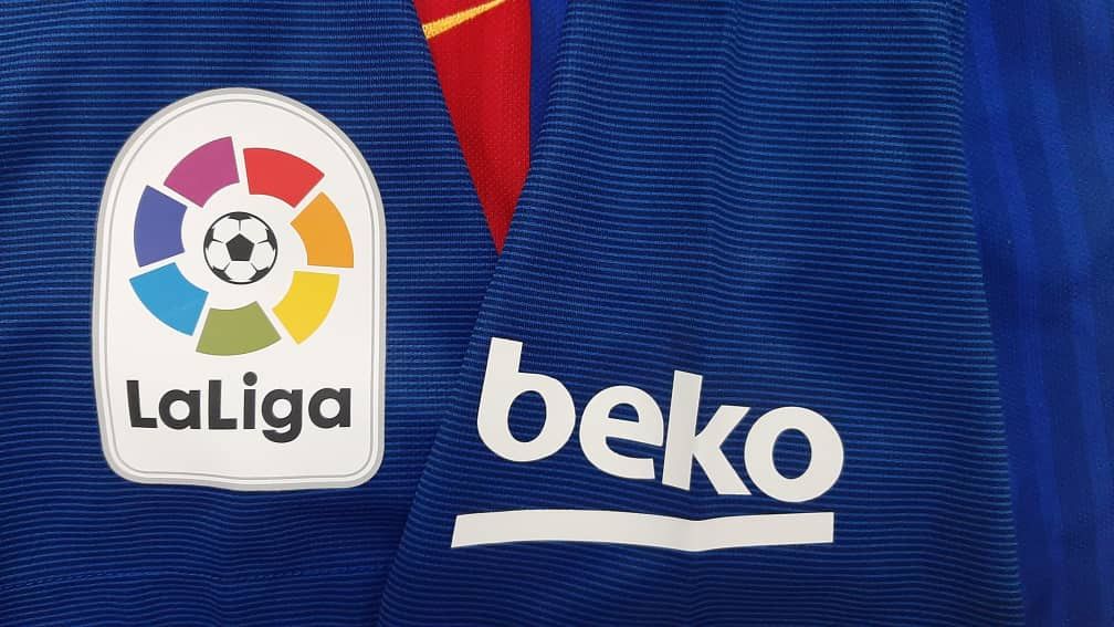 Nike Barcelona Home Nike Jersey 2016/17, Size Medium Size US M / EU 48-50 / 2 - 4 Thumbnail