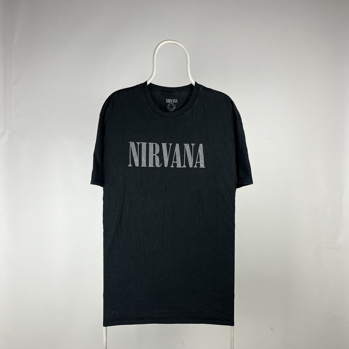 Nirvana Nirvana Tshirt multi logo reverse size Large Size US L / EU 52-54 / 3 - 1 Thumbnail