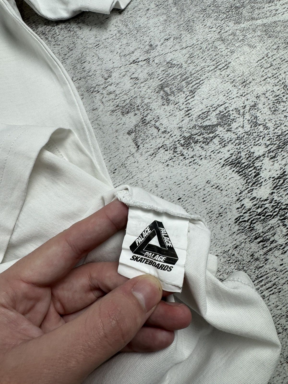 Palace Palace Burb Crazy Skate FW18 Rap Baggy Relaxed T Shirt Tee Size US S / EU 44-46 / 1 - 9 Thumbnail
