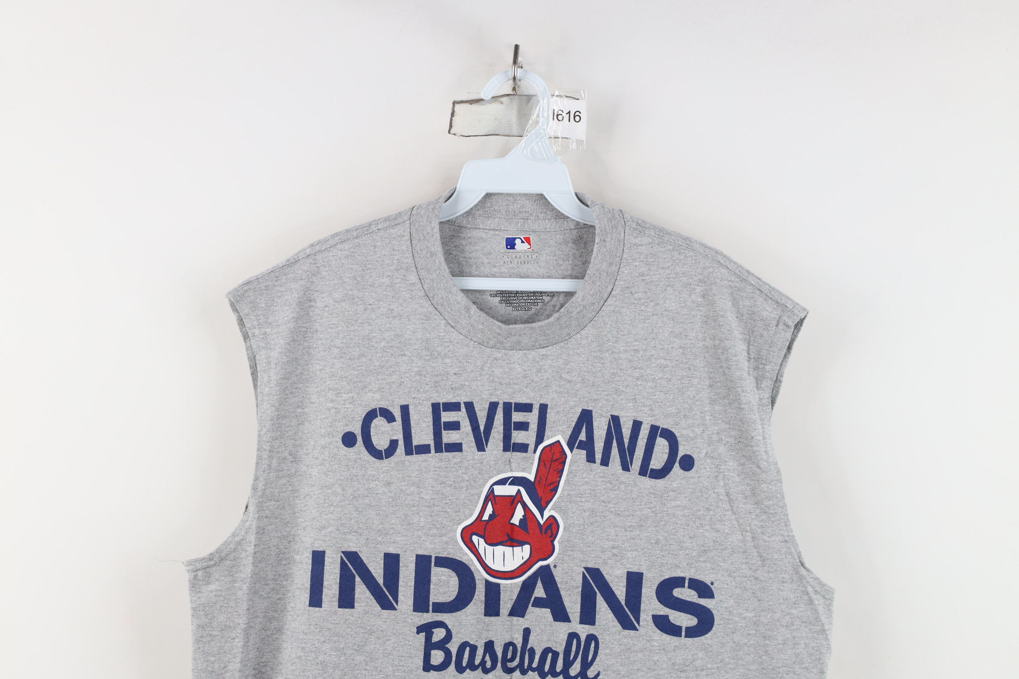 Vintage Vintage Y2K Indians Baseball Sleeveless Muscle T-Shirt Size US XL / EU 56 / 4 - 2 Thumbnail