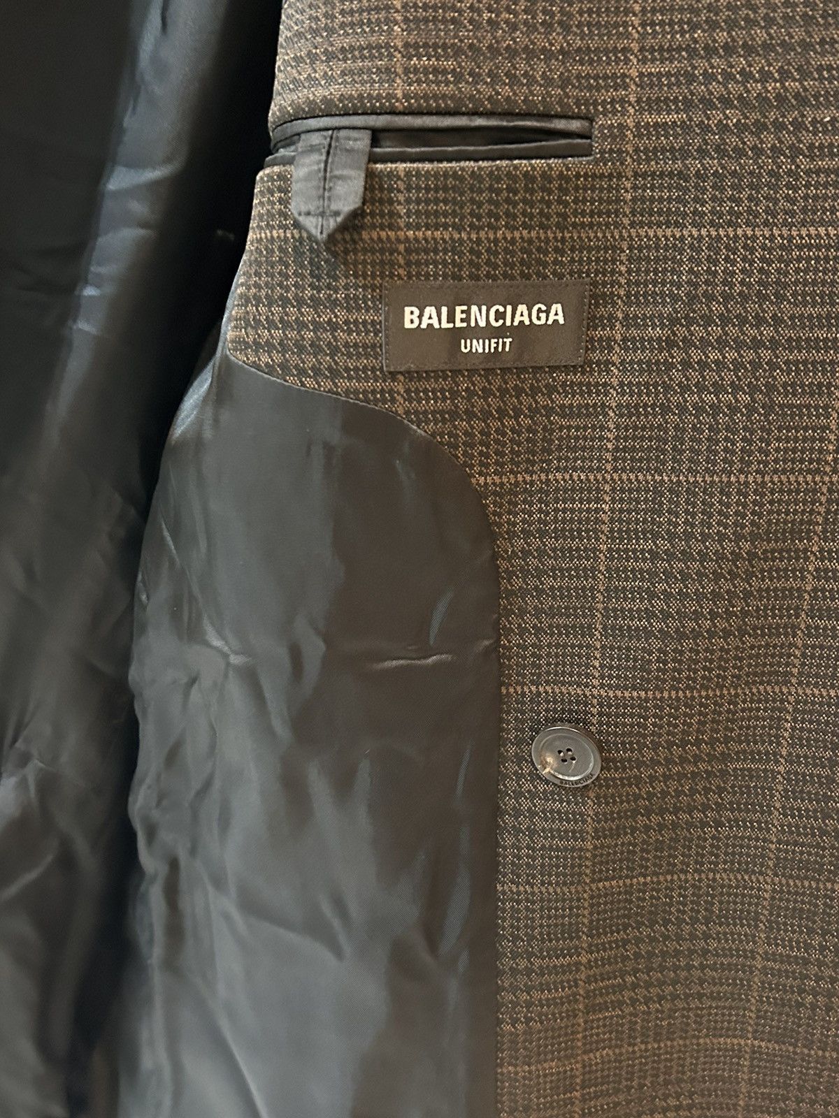 Balenciaga Balenciaga Double Breasted Engineered Blazer Size US XL / EU 56 / 4 - 6 Thumbnail