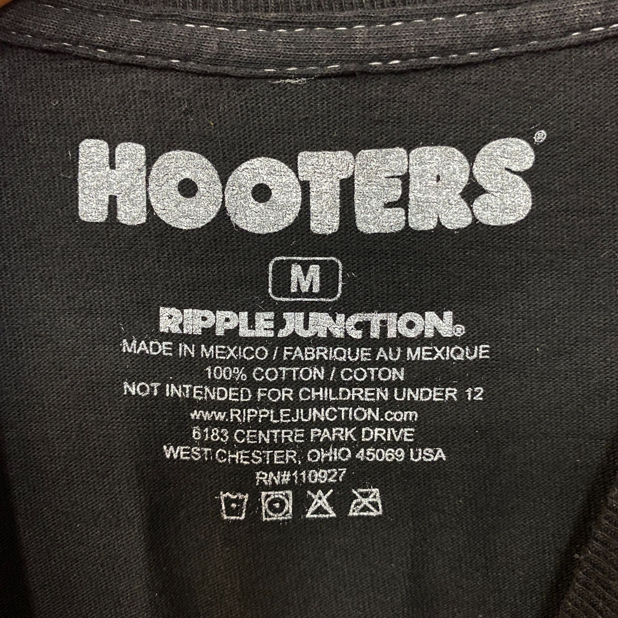 Ripple Junction Hooters Clearwater Promotional Graphic T-Shirt Medium Size US M / EU 48-50 / 2 - 5 Thumbnail