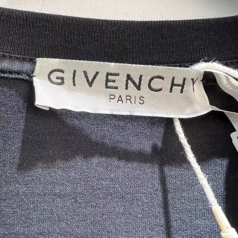 Givenchy Givenchy Letter print embroidered logo short-sleeve Size US M / EU 48-50 / 2 - 4 Thumbnail