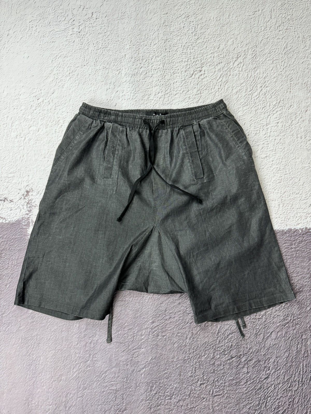 Genius Pieces Genius Avant Garde bondage multipocket Japanese linen shorts Size US 36 / EU 52 - 3 Thumbnail