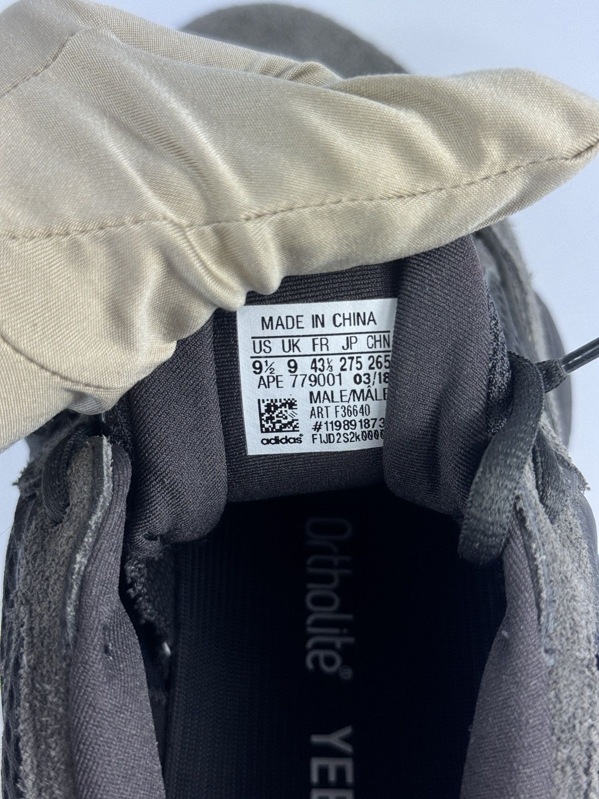 Yeezy ADIDAS YEEZY 500 UTILITY BLACK SNEAKERS Size US 9.5 / EU 42-43 - 9 Thumbnail