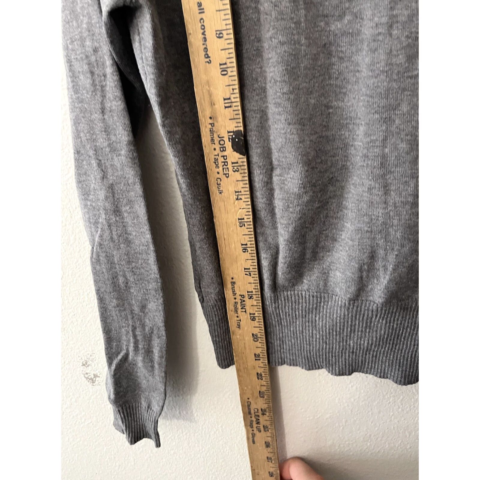 H&M VINTAGE H&M Cardigan Shirt Women S Gray Button Front Long Sleeve V-Neck Size S / US 4 / IT 40 - 4 Thumbnail