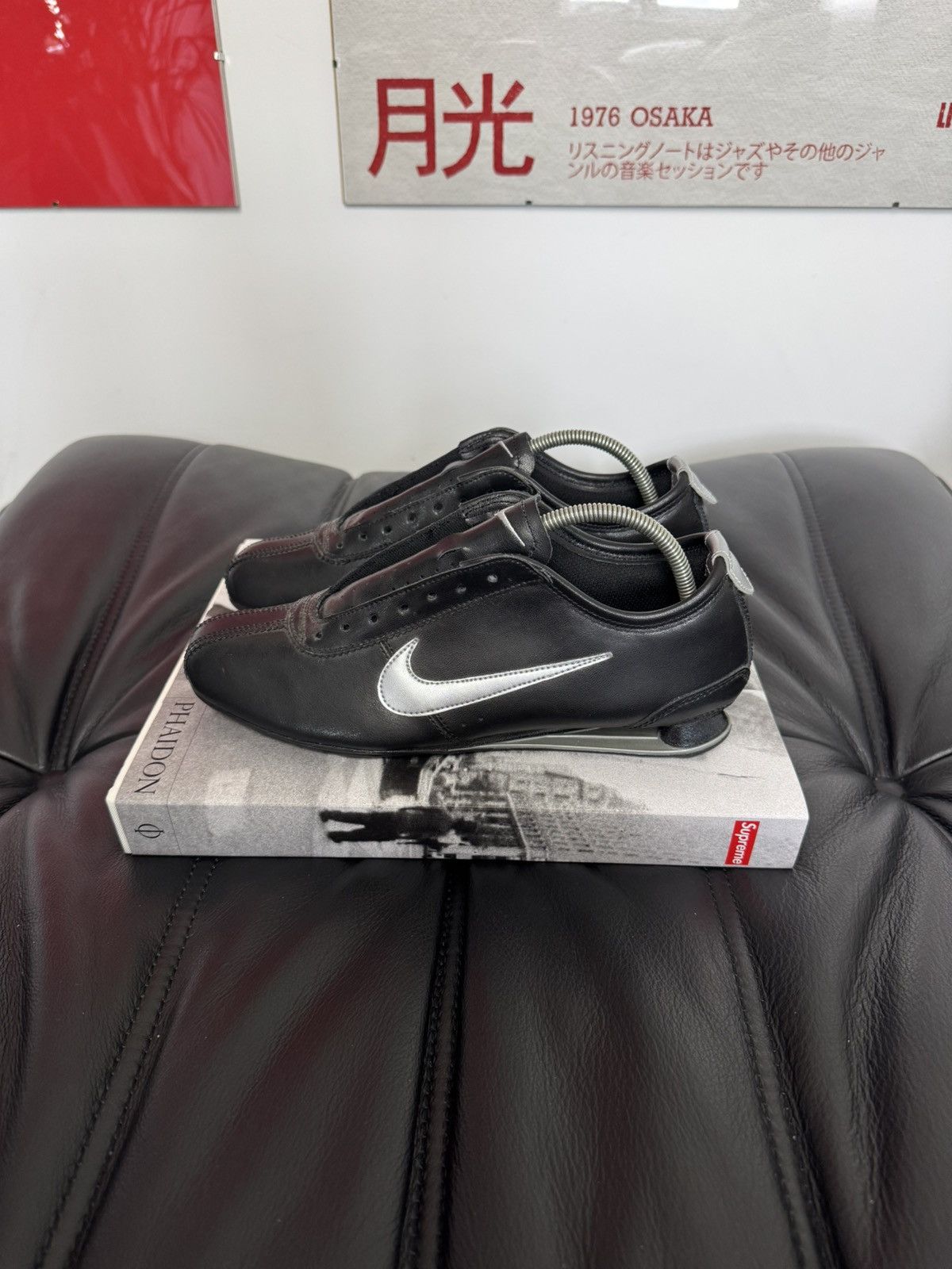 Nike Vintage Y2k Woman Nike Shox Low Sneakers Drill 00s Rave Hype Size US 7.5 / IT 37.5 - 1 Thumbnail