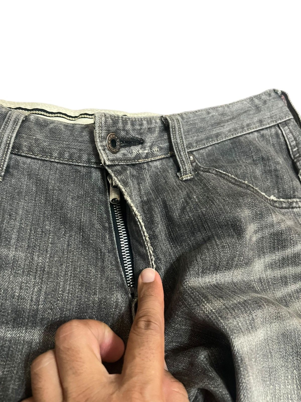 14th Addiction × FACTOTUM × Jean Factotum Japanese Distress jeans size 32 x 33 inches Size US 32 / EU 48 - 8 Thumbnail