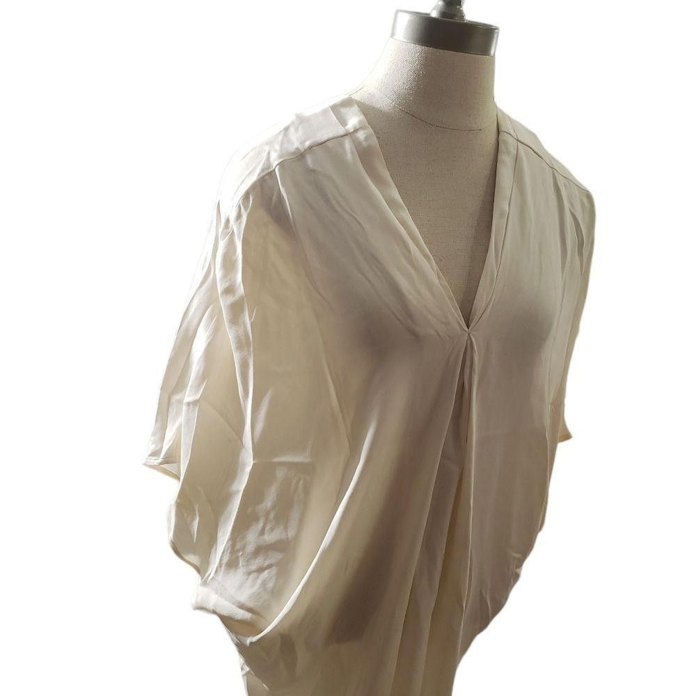 Faconnable CT1123a Faconnable Ladies Beige Blouse 100% Silk Size 46 Size M / US 6-8 / IT 42-44 - 2 Thumbnail