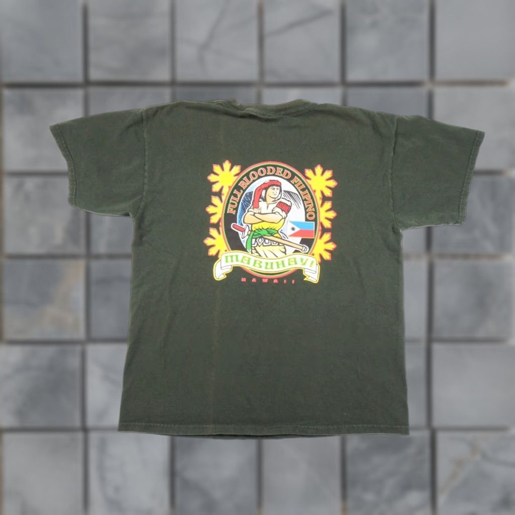 Gildan VINTAGE Filipino Shirt Mens Large Green Philippines Culture Tee Crewneck Adult Regular T-Shirt Men Vintage Graphic Logo All Seasons Size US L / EU 52-54 / 3 - 1 Thumbnail