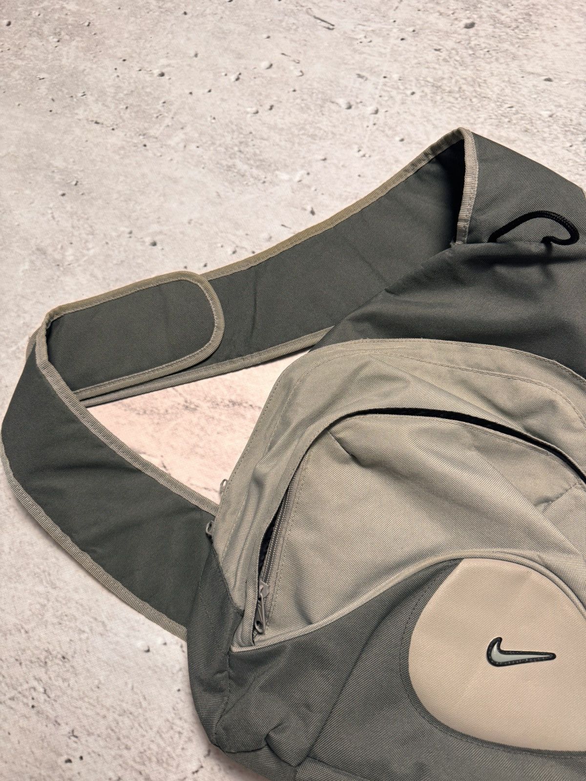 Nike × Vintage NIKE VINTAGE BASIC SLING BAG DRIP DROLL Size ONE SIZE - 3 Thumbnail