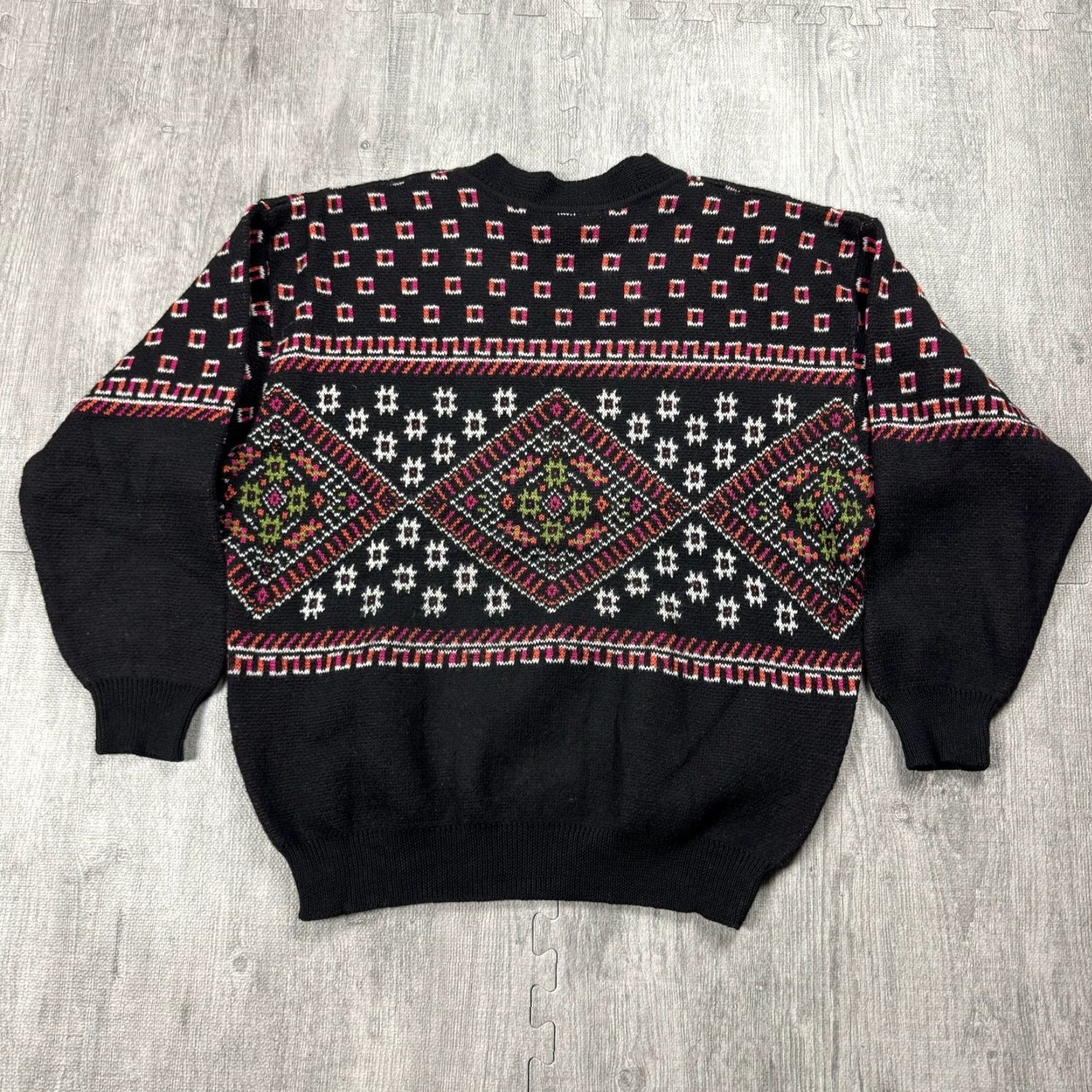 Vintage VINTAGE STEFFNER Wool Ski Sweater Shirt Mens Medium 52 Black Fair Isle 80s Ski Theme Vintage 80s Mens Size US M / EU 48-50 / 2 - 7 Thumbnail