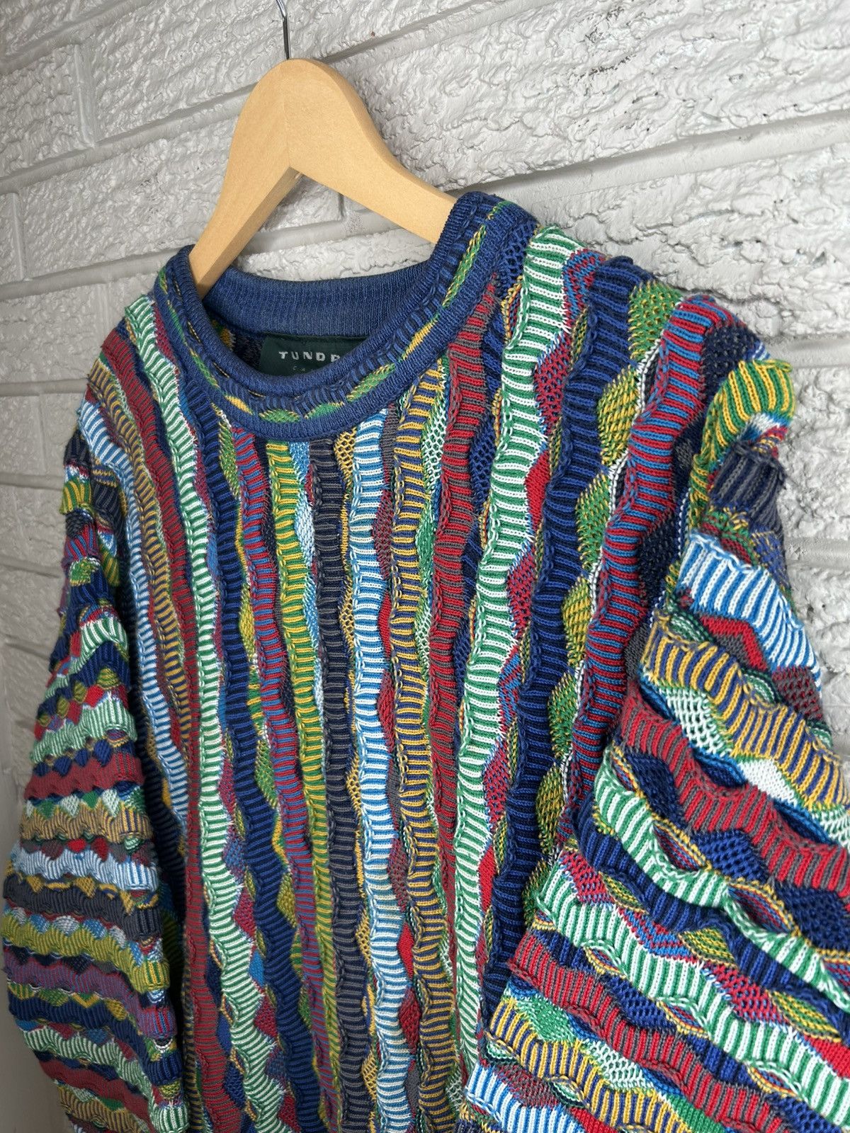 Tundra Vintage 90s Tundra 3D Coogi Style Knit Size US L / EU 52-54 / 3 - 5 Thumbnail