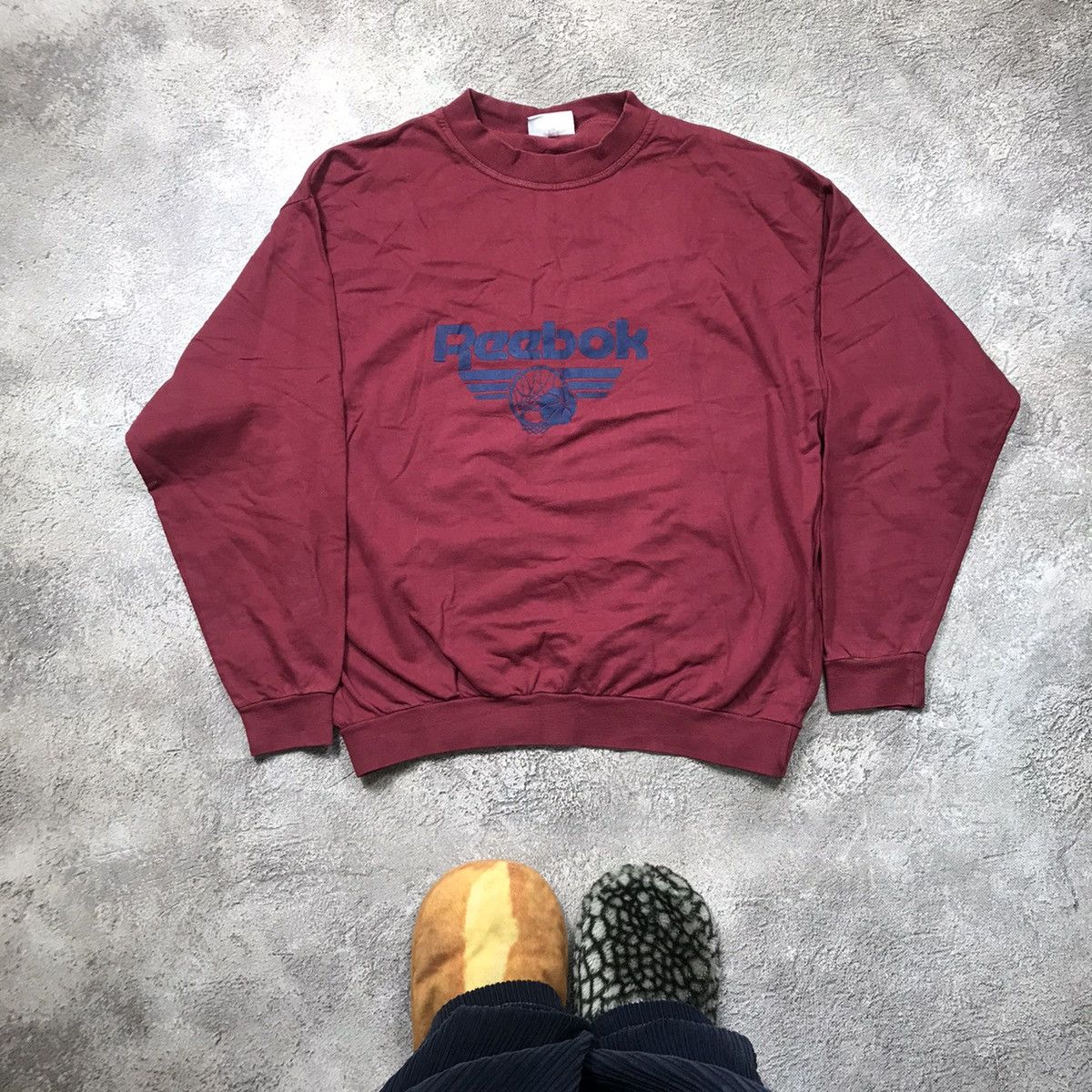 Vintage Vintage 90s Reebok Logo Crewneck Sweatshirt Streetwear L Size US L / EU 52-54 / 3 - 1 Thumbnail