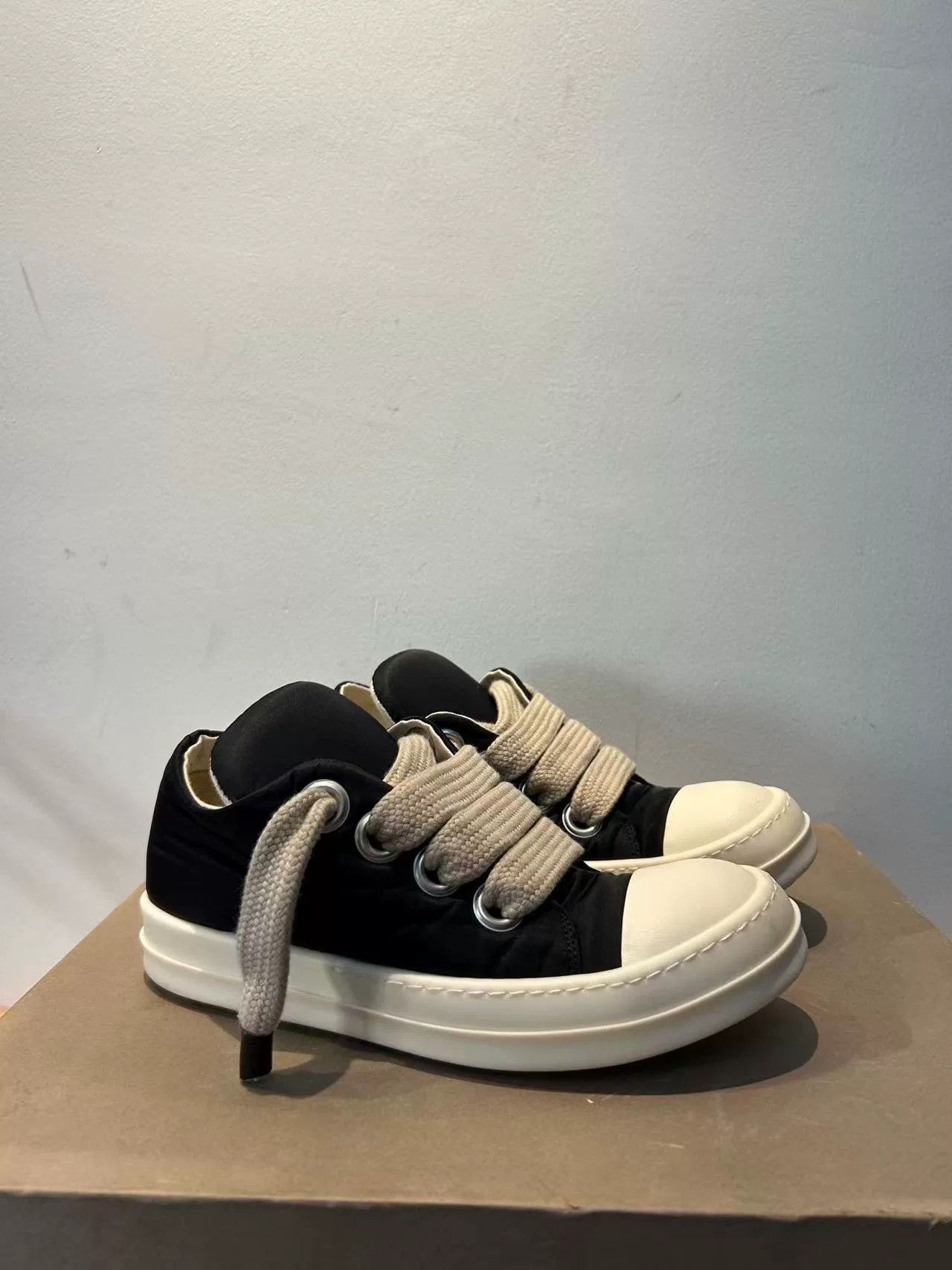 Rick Owens Rick Owens Canvas Pink Lowtop Sneakers 38 Women Size US 7.5 / IT 37.5 - 1 Thumbnail