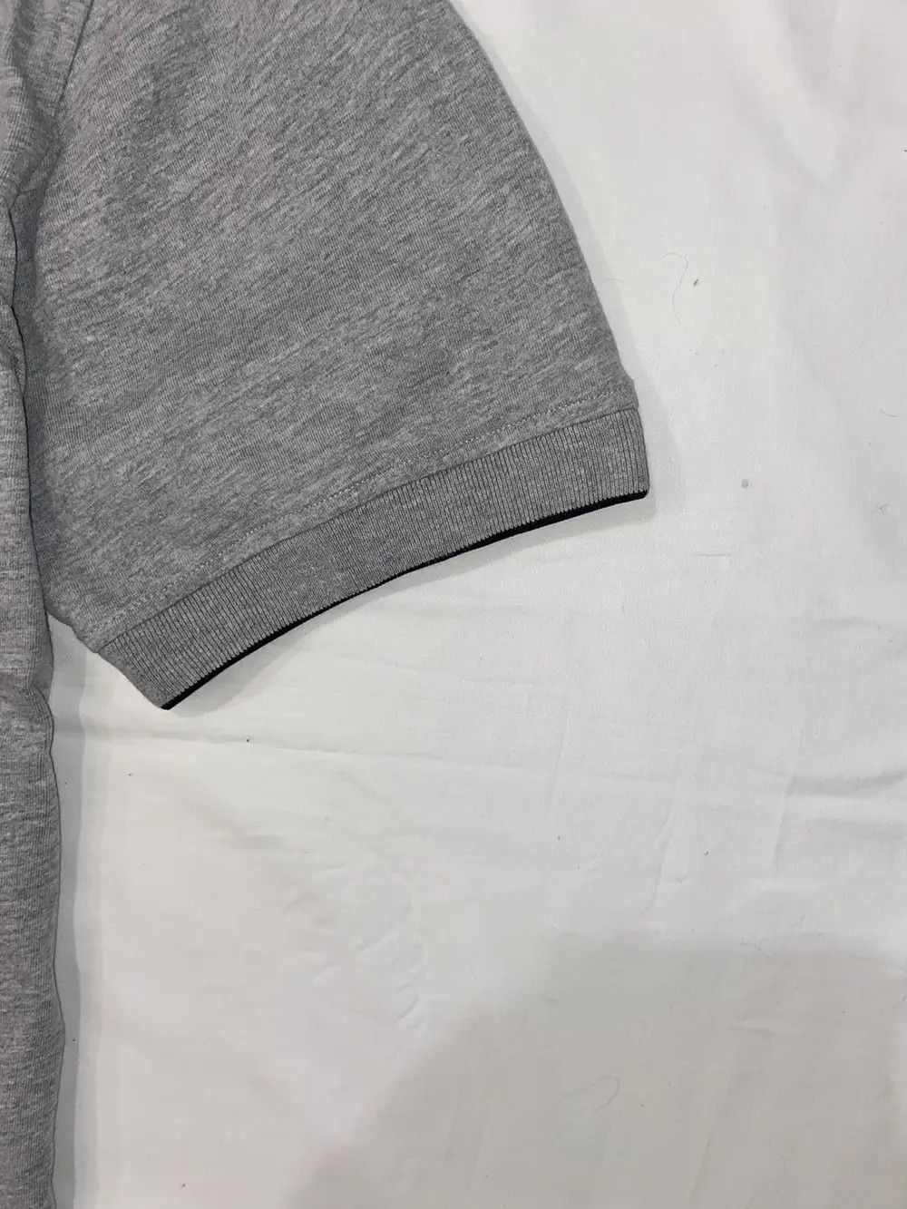 Nike VINTAGE GREY NIKE T SHIRT TEE CENTRE LOGO Y2K DRILL SWOOSH Size US L / EU 52-54 / 3 - 6 Thumbnail