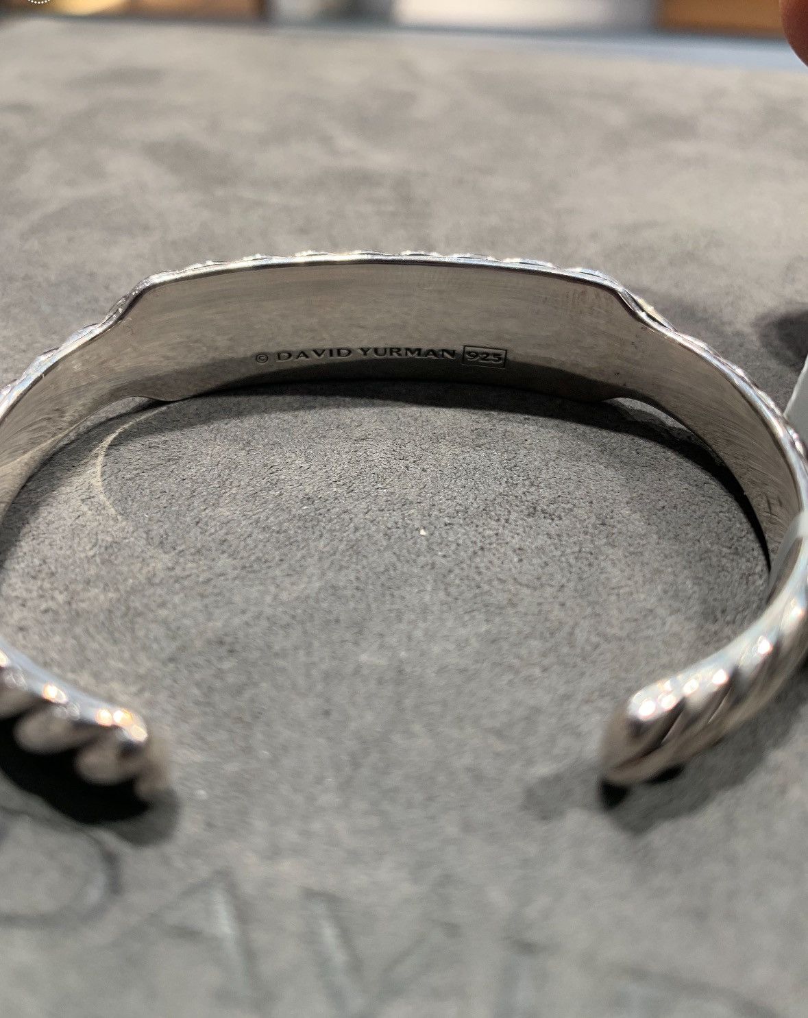 David Yurman o1w1db10325 Size:OS/Sculpted Contour Bracelet in Silver Size ONE SIZE - 3 Thumbnail