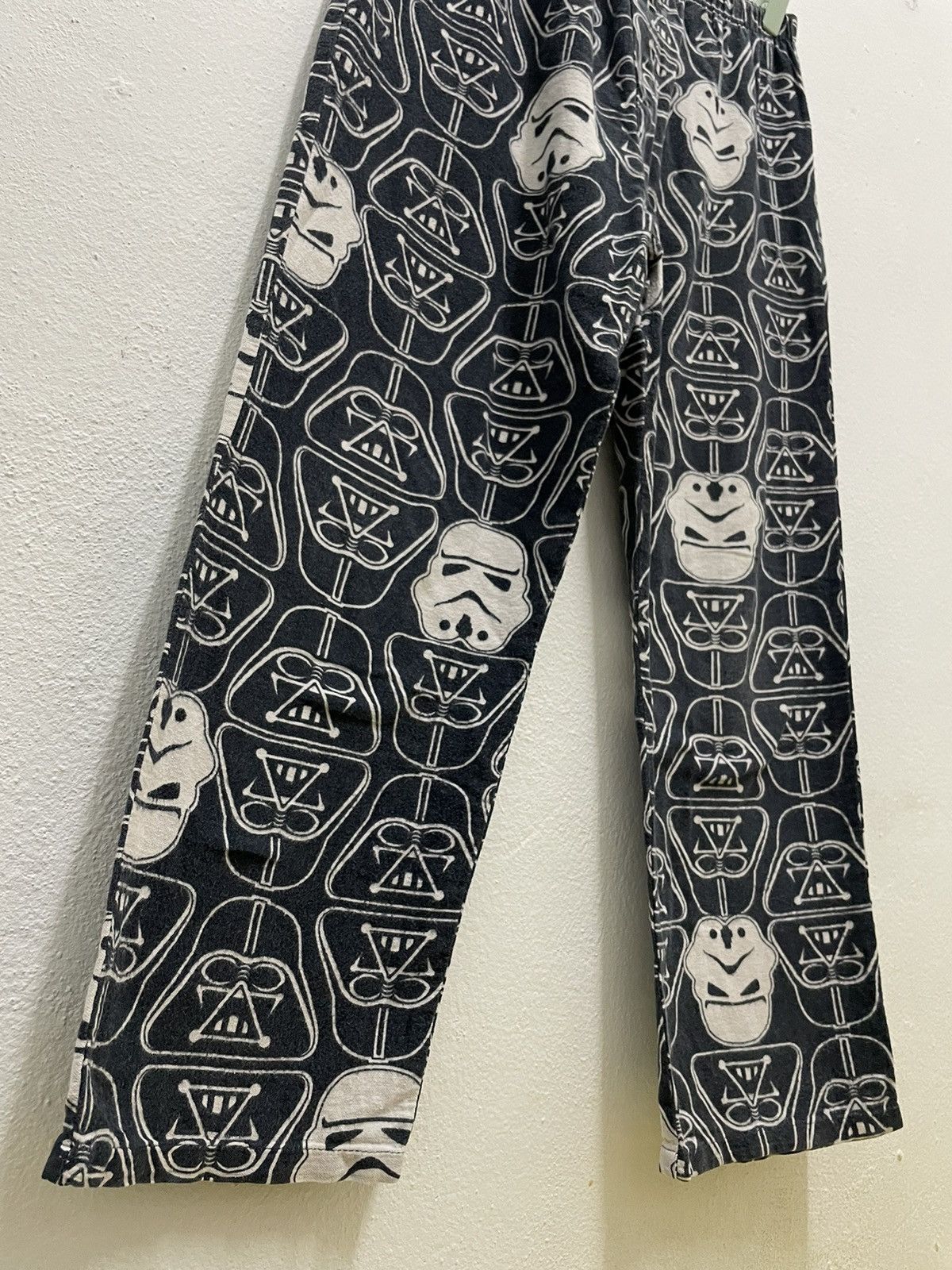 Star Wars × Vintage Star wars legging three quarter Full print boy size Size US 26 / EU 42 - 3 Thumbnail