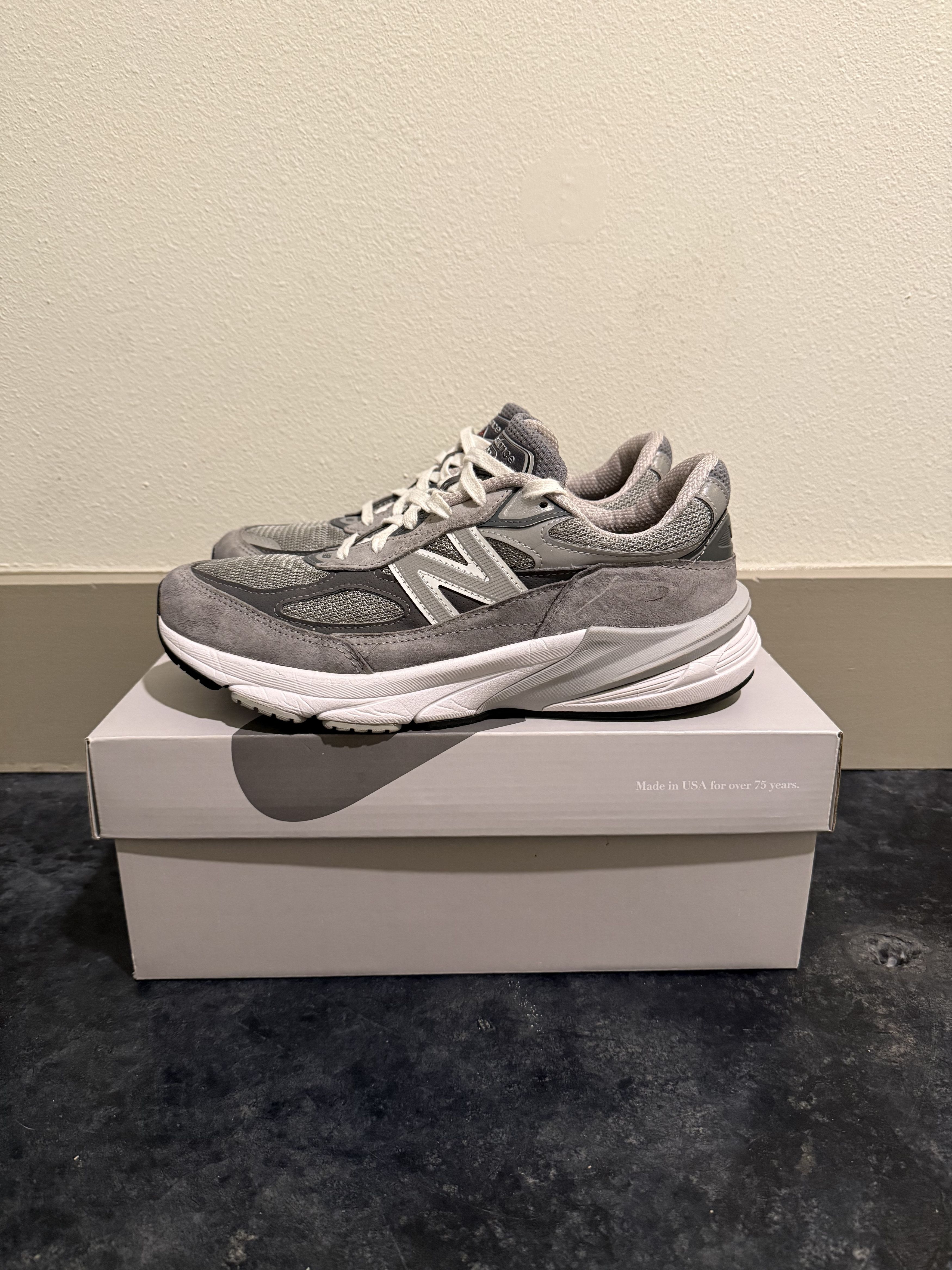 New Balance 990v6 MiUSA - Grey Size US 8 / EU 41 - 1 Thumbnail