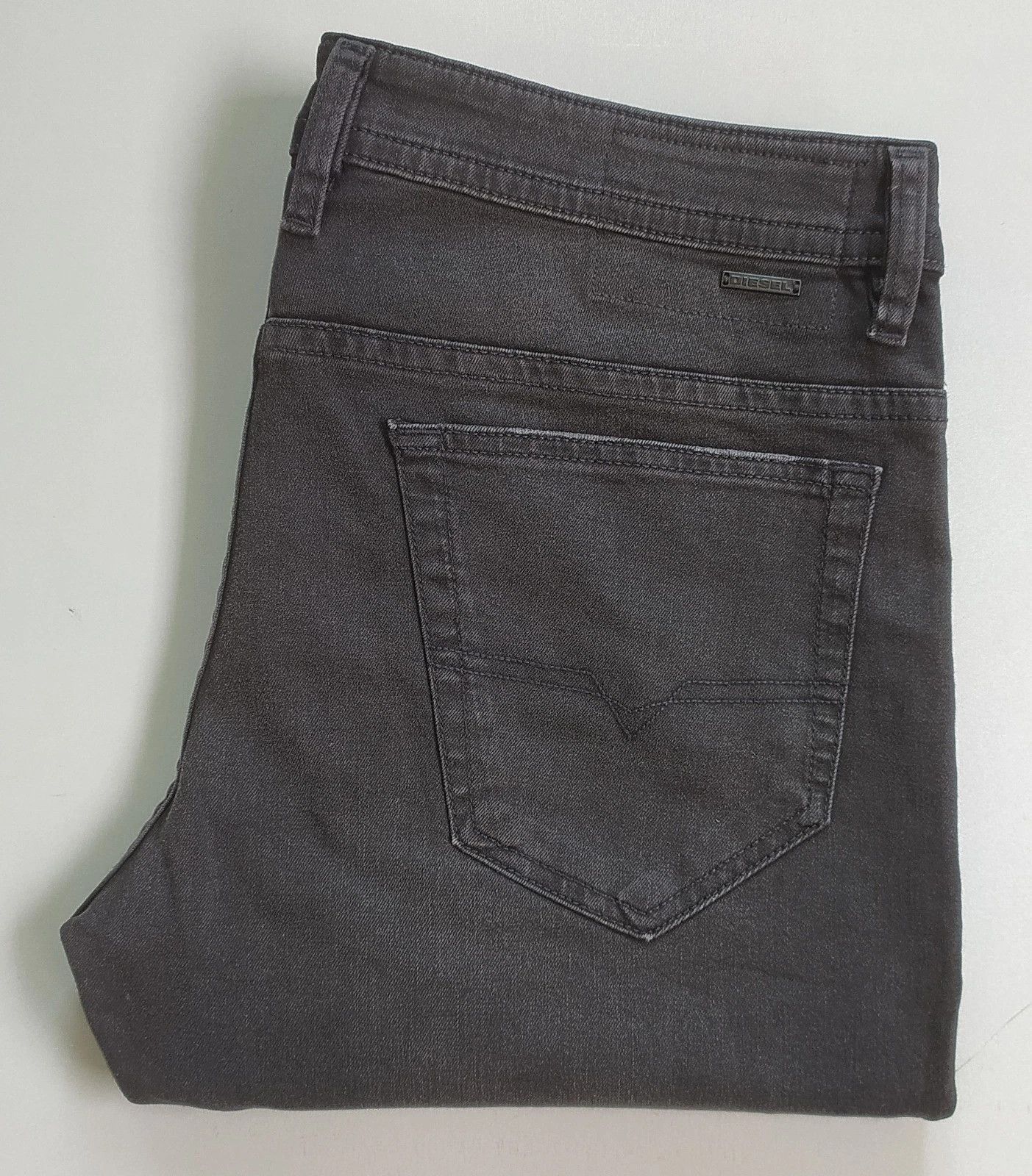 Diesel Diesel THOMMER-C L.32 MENS JEANS T/9605 Size US 34 / EU 50 - 1 Thumbnail
