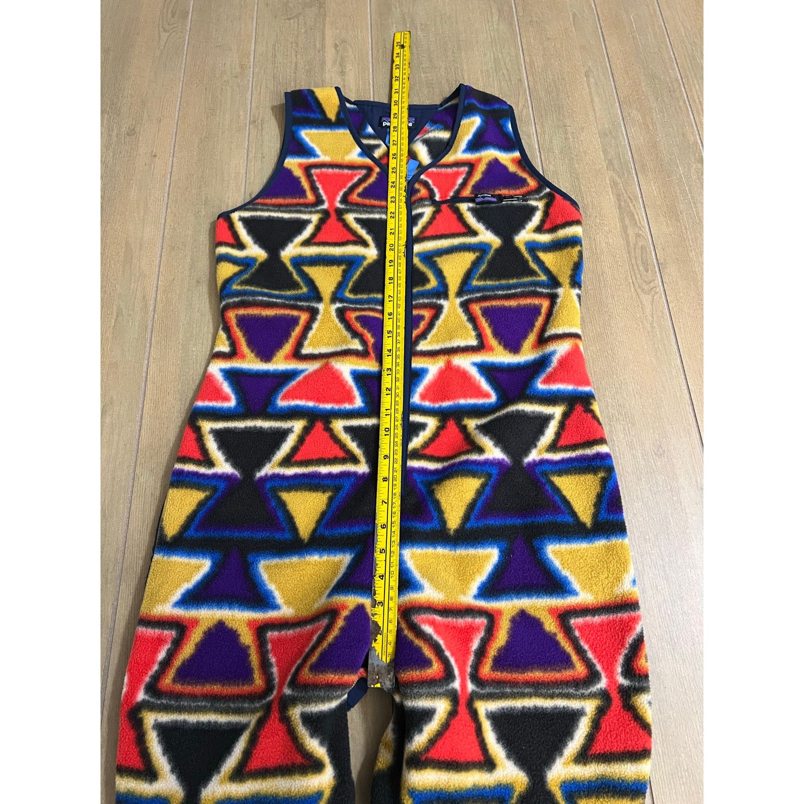 Patagonia Patagonia Synchilla Patched Jumpsuit Medium Aztec Print Size 28" / US 6 / IT 42 - 13 Thumbnail