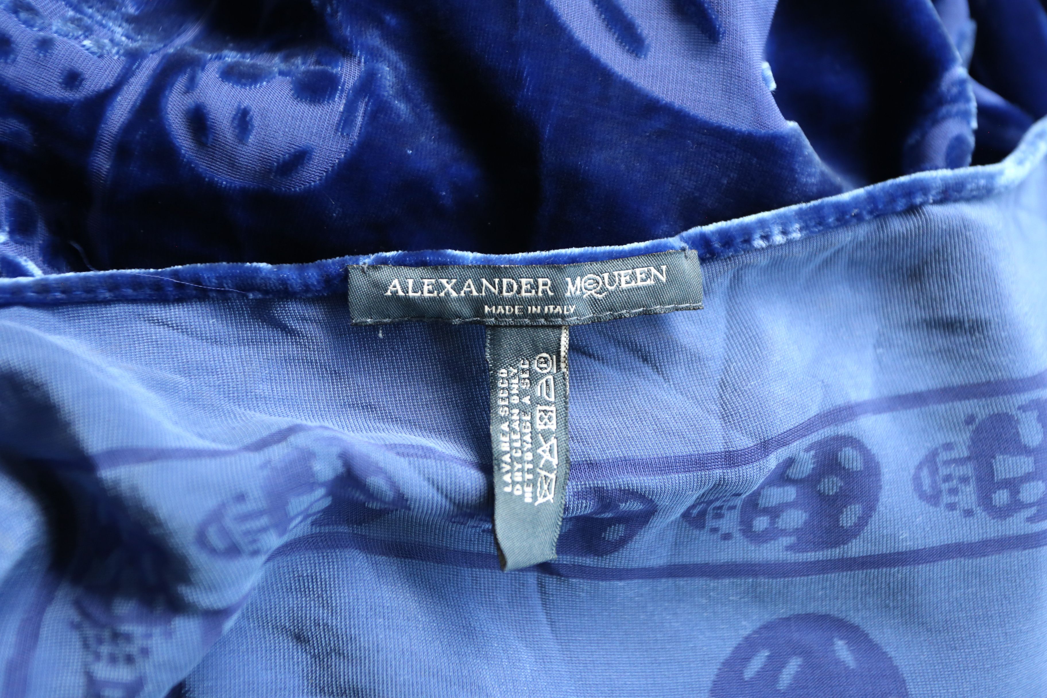 Alexander McQueen Alexander Mcqueen - F/W 11 - Velvet Skull Scarf Size ONE SIZE - 4 Thumbnail