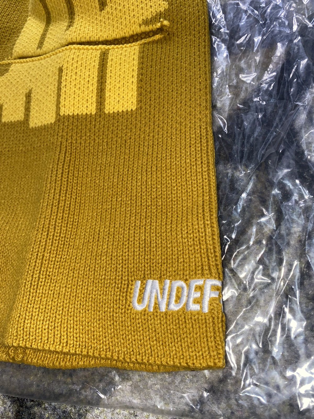 Undefeated Undefeated Icon Logo Balaclava Mustard Size ONE SIZE - 2 Thumbnail