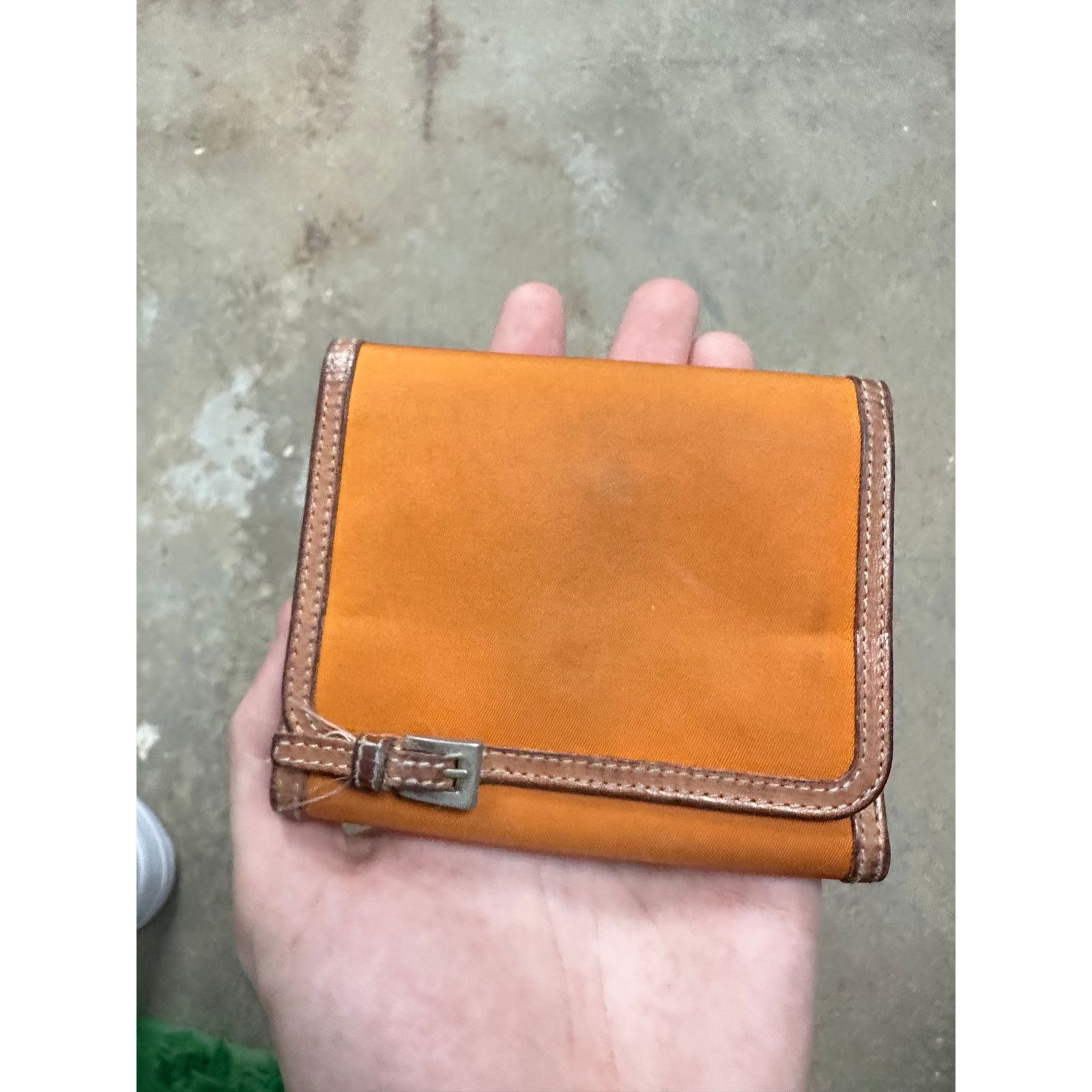Prada Prada Wallet Orange Used OS Size ONE SIZE - 2 Thumbnail