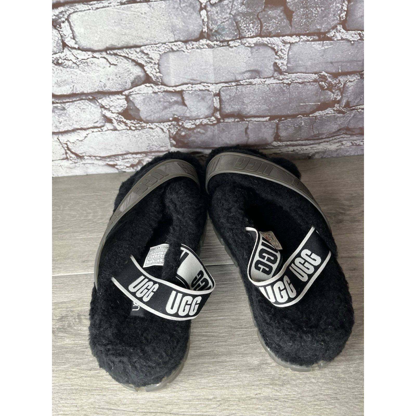 Ugg UGG Fuzzita Black Fur Slingback Slipper Platform Sandals Wom Size US 10 / IT 40 - 15 Thumbnail