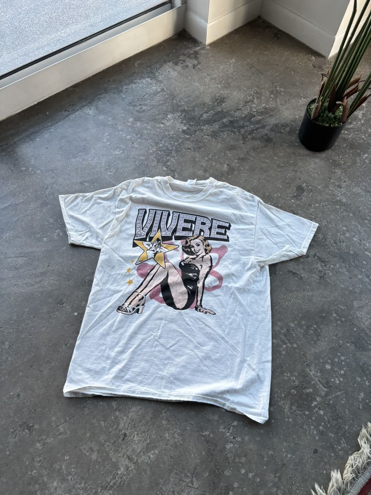 Other Vivere Graphic Tee Size US L / EU 52-54 / 3 - 1 Thumbnail