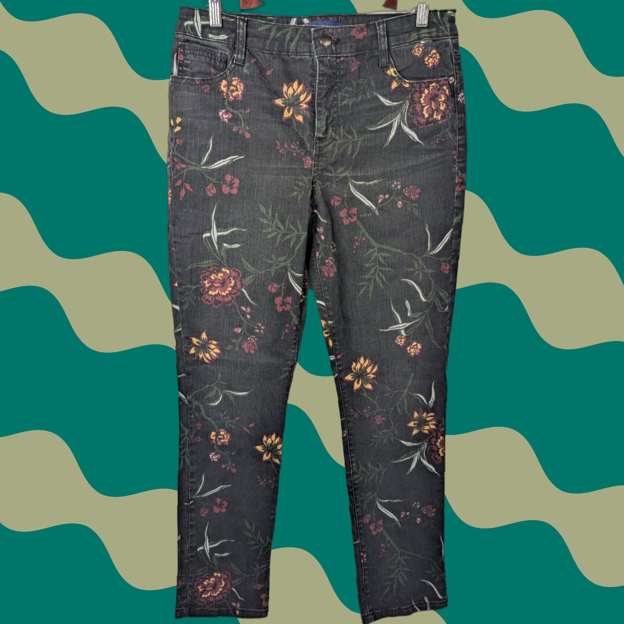 Vintage Bandolino Amy Floral Pants Women Size 8 Black Stretch Straight Leg Casual Size 30" / US 8 / IT 44 - 1 Thumbnail