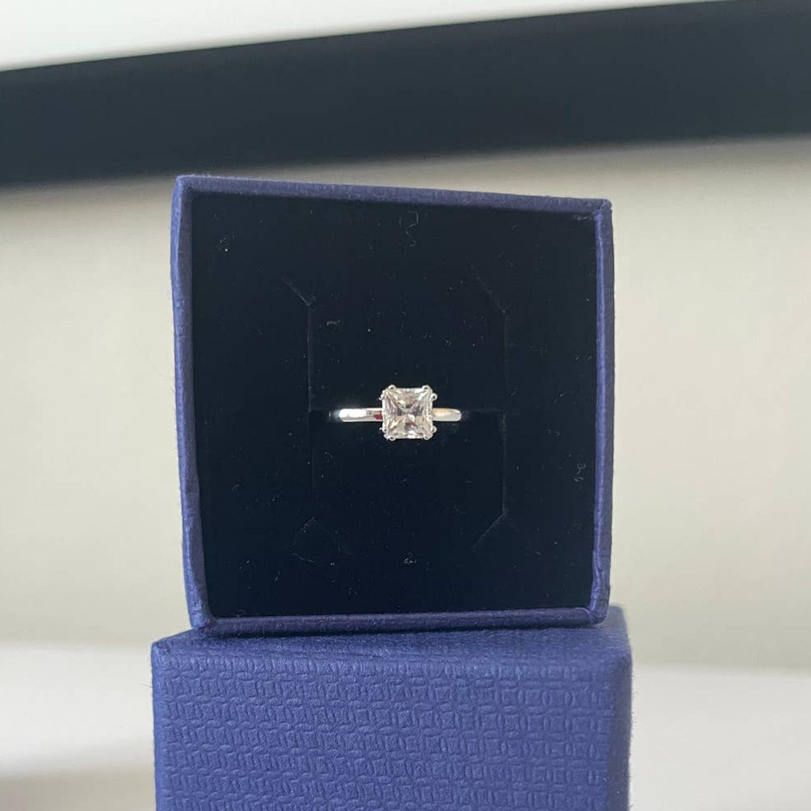 Swarovski Swarovski Attract ring Square cut size 6 / EUR 52 Size ONE SIZE - 6 Thumbnail