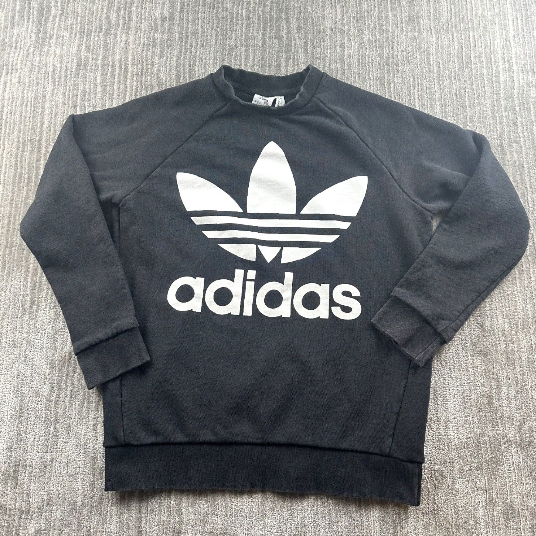 Adidas adidas Sweater Womens Small Black White Logo Spellout Pullover Fleece Ladies Size S / US 4 / IT 40 - 2 Thumbnail
